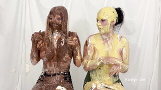 2024-06-12-messygirl-1153-talking_shop_with_zoey_and_penelope