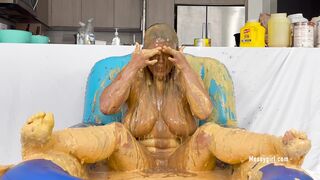 2024-10-02-messygirl-1169-a_four_course_meal_on_megan