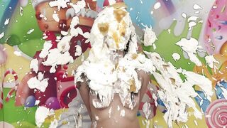 2024-10-21-messygirl-1238-the_well_respected_pied_teacher