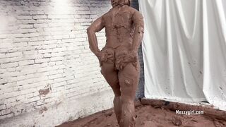 2024-08-07-messygirl-1161-slathered_in_mud