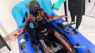 2024-03-11-messygirl-1198-the_treacle_treatment