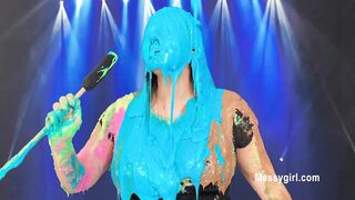 2024-08-10-messygirl-1057-im_so_blue
