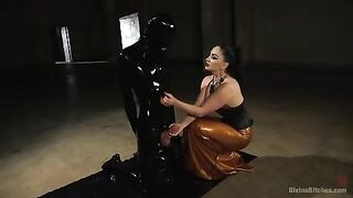 2016-04-01-kink-39868-latex-lea-torments-rubber-fuck-boy_low