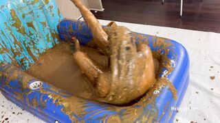 2024-05-13-messygirl-1207-total_disgust