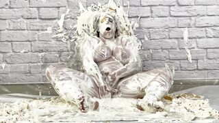 2024-02-07-messygirl-1083-cream_pie_passion