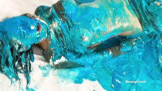 2024-07-11-messygirl-1105-a_messy_struggle
