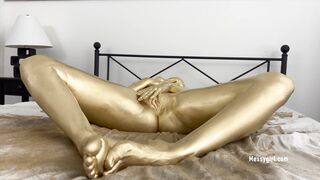 2024-10-30-messygirl-1173-golden_and_naughty_cassandra