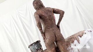 2024-04-28-messygirl-990-zoey_is_pie_banged