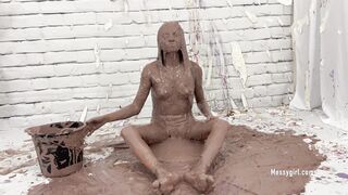 2024-08-14-messygirl-1162-celeste_becomes_a_messygirl