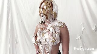 2024-04-06-messygirl-987-the_motivational_speaker