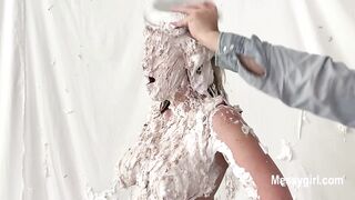 2024-04-06-messygirl-987-the_motivational_speaker