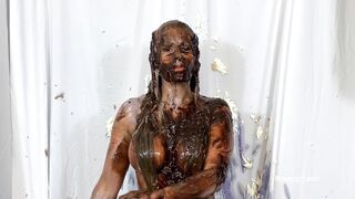 2024-03-21-messygirl-1089-getting_to_know_priscilla