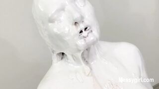 2024-12-07-messygirl-1022-eat_me