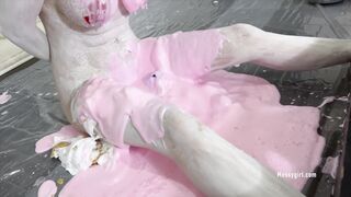 2024-01-02-messygirl-1130-booby_traps_5_the_clown_show