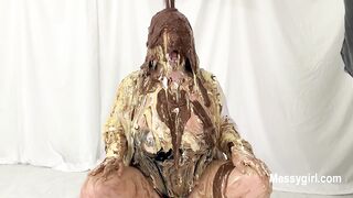 2024-10-26-messygirl-1016-brittany_becomes_a_messygirl
