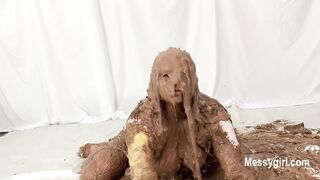 2024-10-26-messygirl-1016-brittany_becomes_a_messygirl