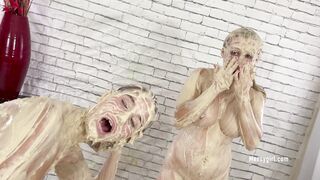 2024-11-27-messygirl-1183-dakotas_extreme_spa_treatment
