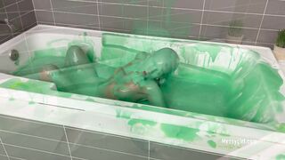 2024-09-11-messygirl-1166-slimegasmic