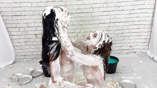 2024-01-01-messygirl-1188-celeste_and_dakota