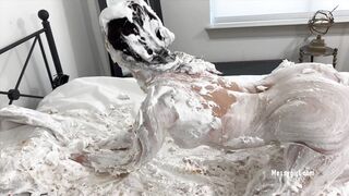 2024-10-16-messygirl-1171-pied_and_exposed_dakota