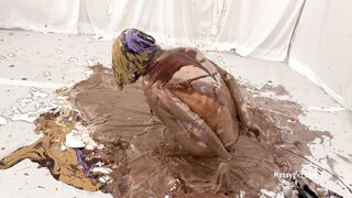 2024-02-19-messygirl-1195-cadence_luxx_becomes_a_messygirl