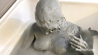 2024-02-24-messygirl-981-attack_of_the_mud_creature_2