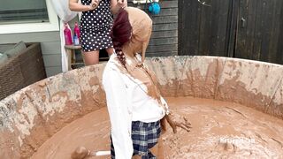 2025-01-05-messygirl-1249-mud_detention