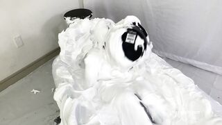 2024-02-21-messygirl-1085-the_clumsy_housekeeper_2