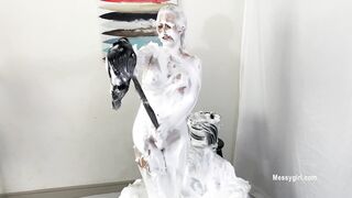 2024-02-21-messygirl-1085-the_clumsy_housekeeper_2