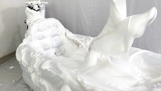 2024-02-21-messygirl-1085-the_clumsy_housekeeper_2