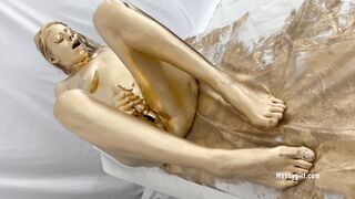 2024-08-28-messygirl-1164-golden_and_orgasmic_sofia