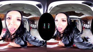 can-you-help-me-with-my-car_smartphone_mq
