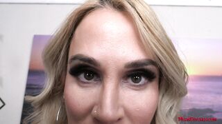 2025-01-29-meanworld-sarah-jessie-in-your-face-5