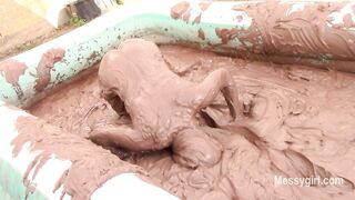 2024-12-08-messygirl-968-the_muddy_realtor