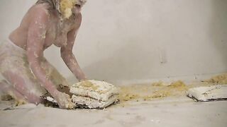 2024-07-24-messygirl-835-naughty_cake_play