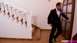 2019-09-21-pornworld-56571-gp930_720