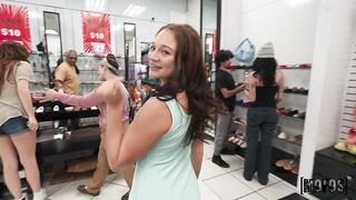 the-shoe-store_720