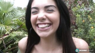 SashaBleu_26089_720p