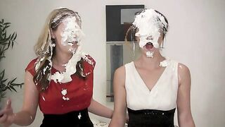 2024-06-06-messygirl-759-the_pie_convention