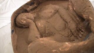 2024-06-01-messygirl-706-vicky_takes_a_chocolate_glop_bath