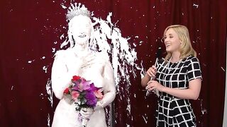 2024-04-23-messygirl-881-the_pied_pageant_queen