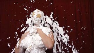 2024-04-23-messygirl-881-the_pied_pageant_queen