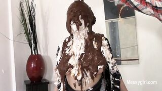 2024-11-26-messygirl-913-the_pie_survey