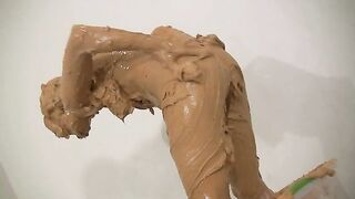 2024-02-29-messygirl-745-peanut_butter_engulfed_justine