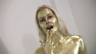2024-12-01-messygirl-680-golden_russian_vika
