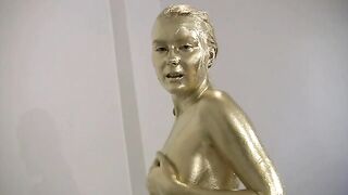 2024-12-01-messygirl-680-golden_russian_vika