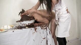 2024-03-21-messygirl-748-the_customer_is_always_right_7