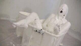 2024-04-18-messygirl-752-marshmallow_engulfed_penelope