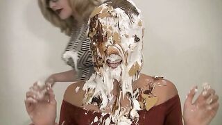 2024-09-18-messygirl-844-the_novelty_gift_tester