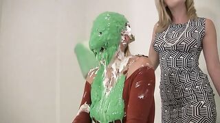 2024-09-18-messygirl-844-the_novelty_gift_tester